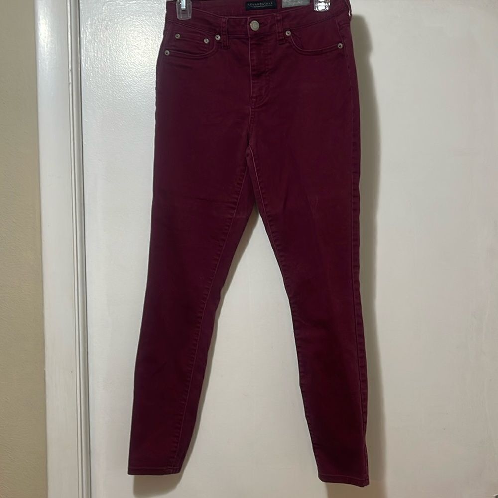 Aeropostale high waisted jagging size 6 regular
